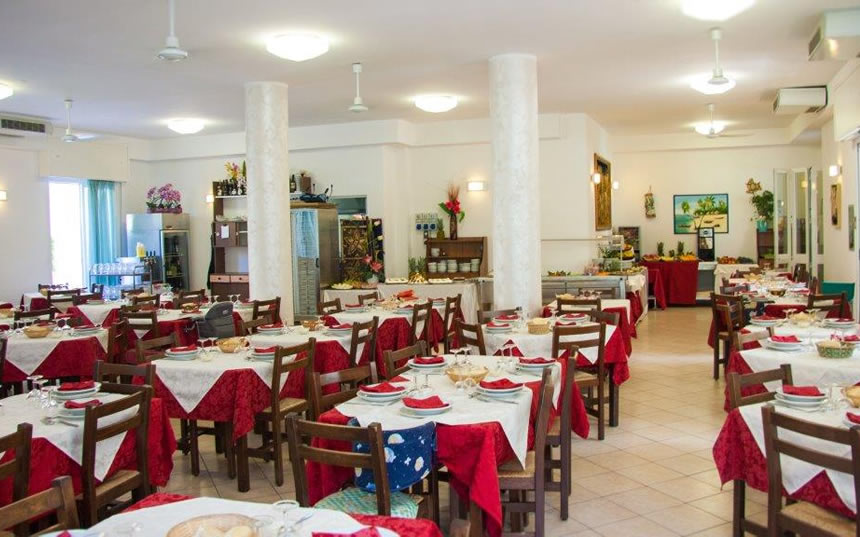 gshotels fr 1-fr-307097-offre-speciale-saint-sylvestre-2021-a-cesenatico-hotel-3-etoiles-diner-de-reveillon-du-nouvel-an 003