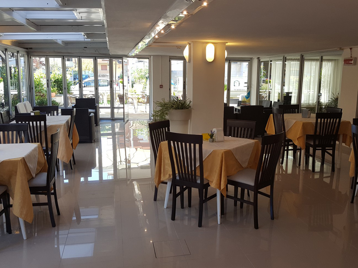 Hotel Raffaello Cesenatico